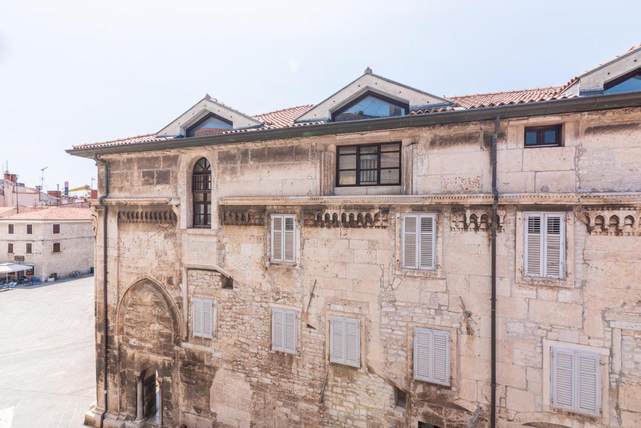 Diana'S Chamber Apartment Pula Exterior photo